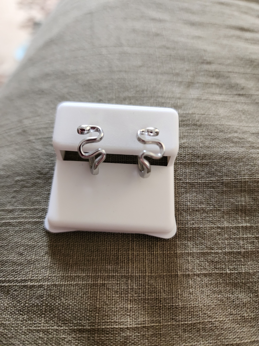 925 Sterling Silver Snake Huggie-Hoop Earrings - Sculptural Serpentine Design - Picture 8 of 12